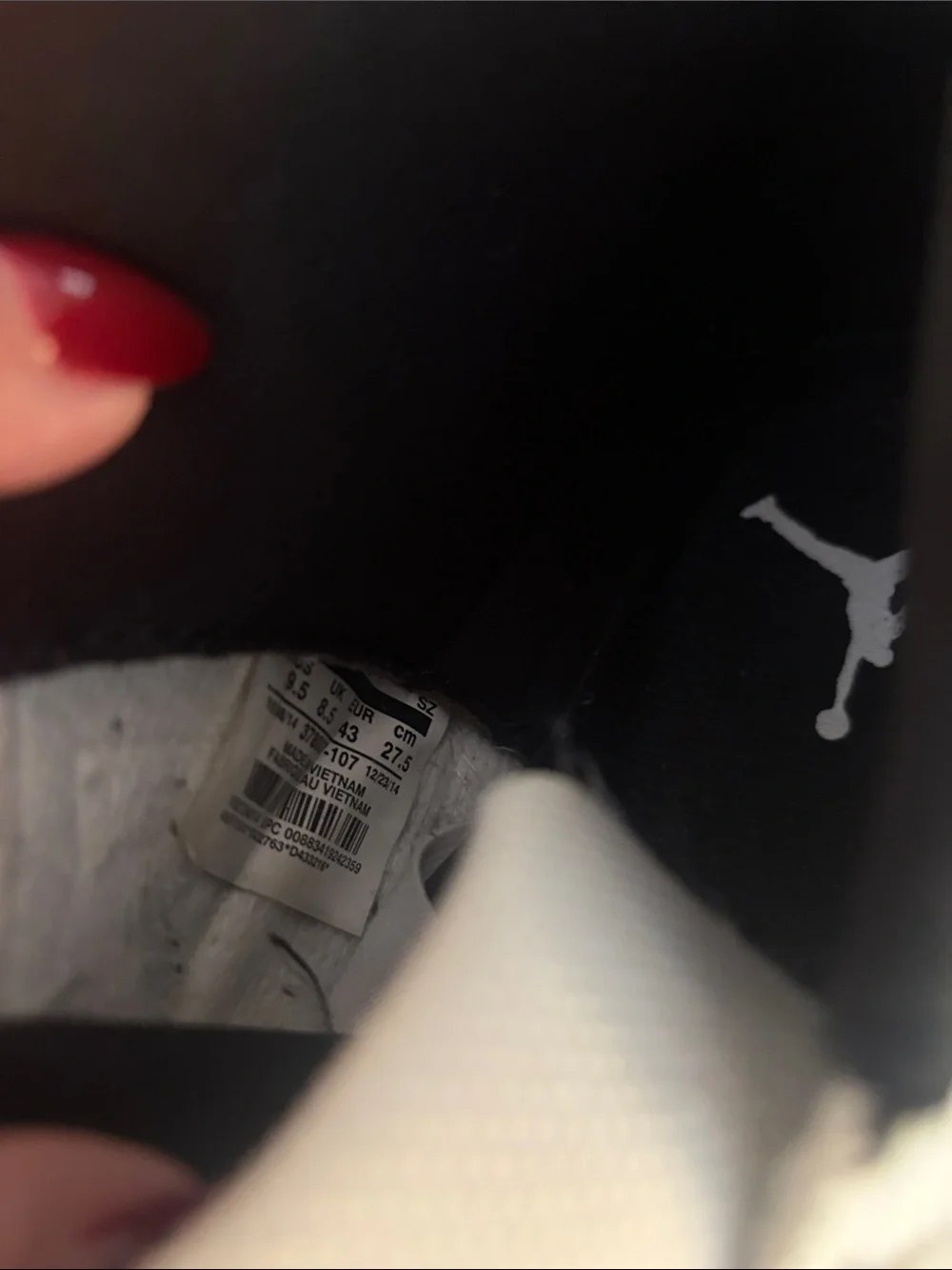 2018 Jordan Retro 11 High-Top Sneakers in White and Black